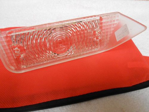 1969 pontiac  bonn/gprix left parking lamp lens