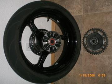 2004-2005 cbr1000rr 1000rr rear wheel tire complete