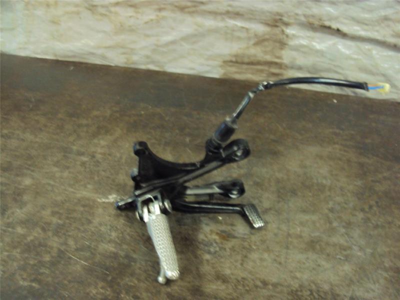 2007 07 kawasaki zx6r zx-6r ninja zx6 07-08 right driver peg and brake lever