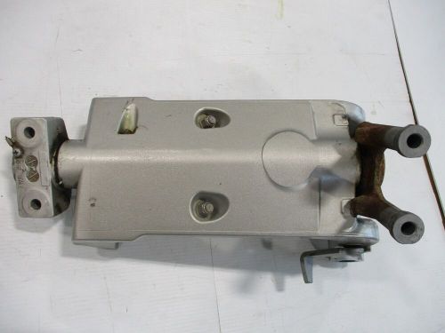 Honda outboard swivel bracket and shaft for a bf150 or 135hp #50100-zy6-000