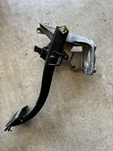 01-06 bmw e46 m3 oem brake pedal assembly