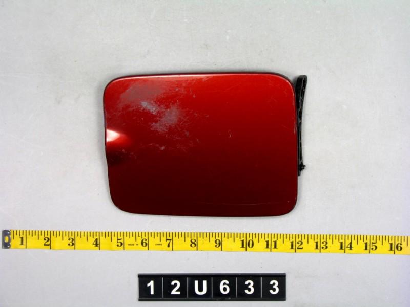 01 volvo v70 fuel filler door lid gas tank cover cap oem maroon 12u633