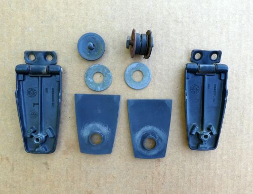 1994 1995 chevrolet blazer gmc jimmy  back glass hinge hinges hardware