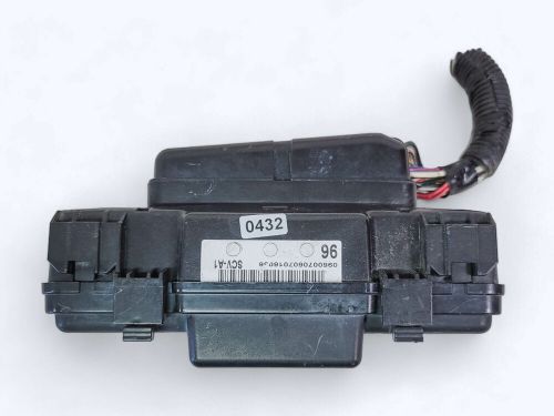 Honda element 07-08 under hood engine fuse relay box, 38250-scv-a12, d040, oem,