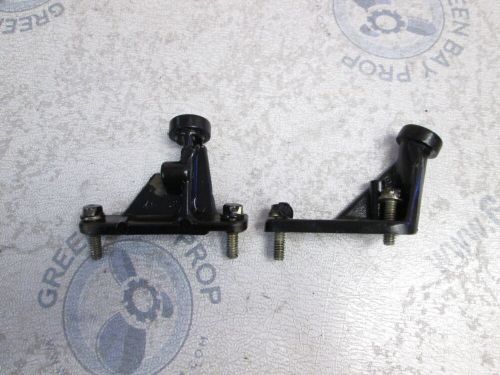 319218 0319217 evinrude johnson starboard &amp; port bottom cowl support bracket