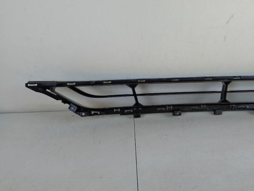 Hyundai genesis g80 2018-2020 front bumper lower grill 86560-b1500