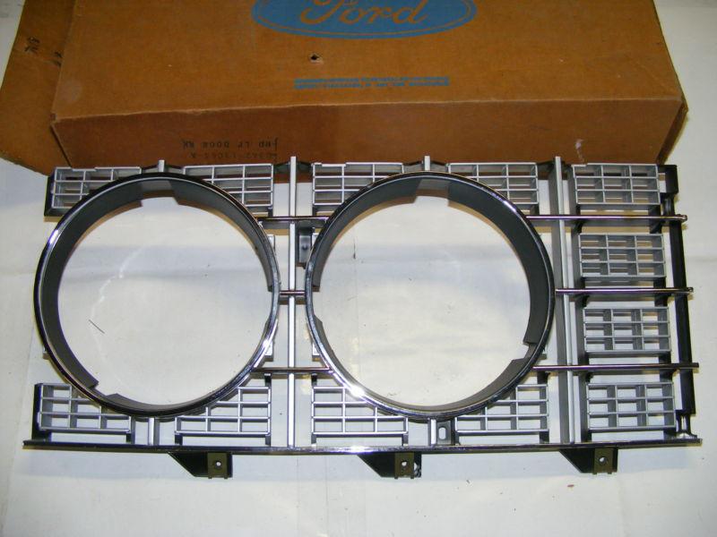 1973 ford fullsize headlight door bezel rh nos new old stock d3az-13064-a