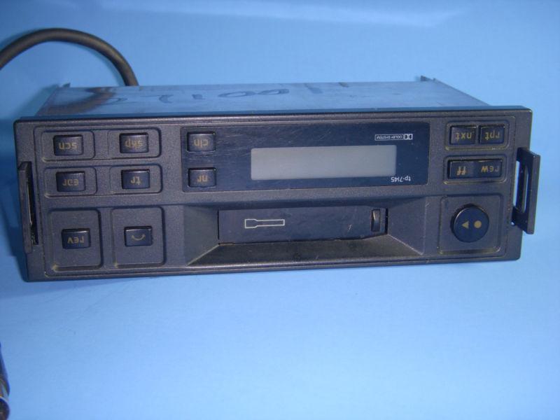 Volvo 760 gle stereo tape deck1384986-4969