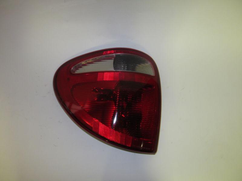 01 02 03 dodge caravan oem left tail light nice!