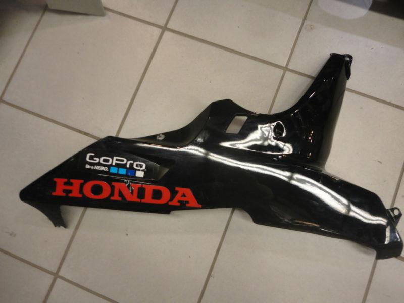 07 - 08 honda cbr600rr right lower fairing