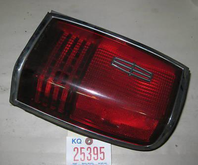 Lincoln 93-94 town car tail light/lamp right/outer 1994