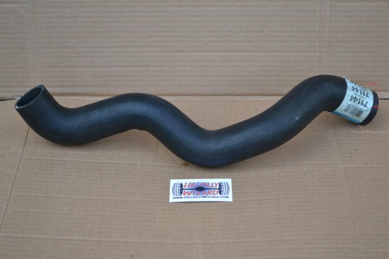 Upper radiator hose gm 6.2l diesel, cucv m1009/m1008 etc