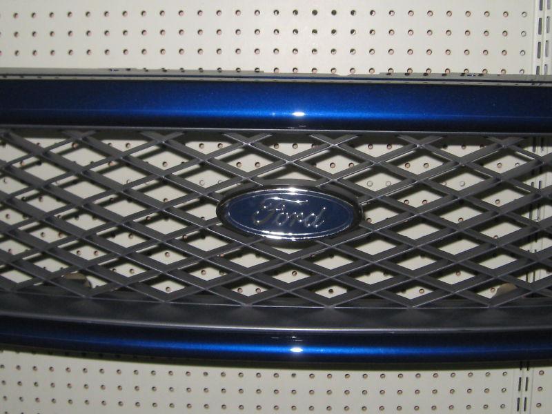 New nos 1997-98 ford f150 f250 truck grill, royal blue