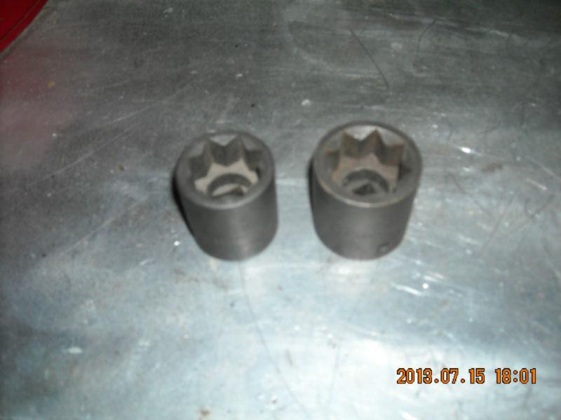 8 point sockets 2 pieces