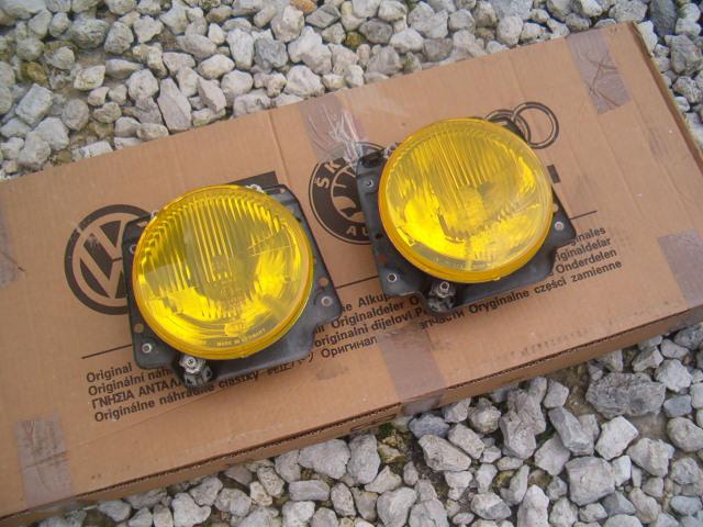 2 x  vw golf  mk2  genuine yellow saturnus  h4 headlights , very rare !!! 