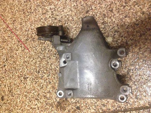 2000 honda crv a/c bracket b20