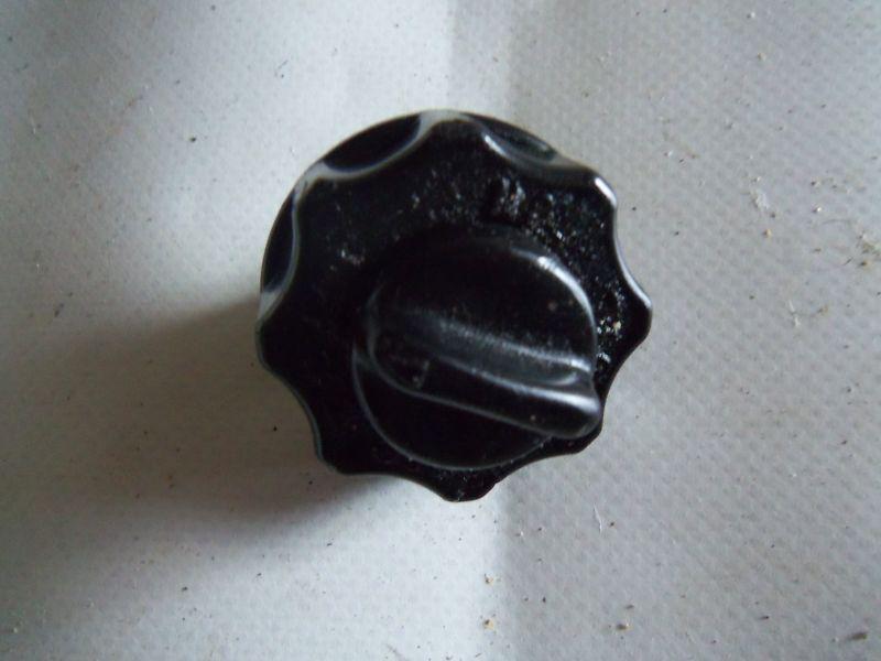 Kawasaki kv 75 / mt 1 - oil cap - excellent condition