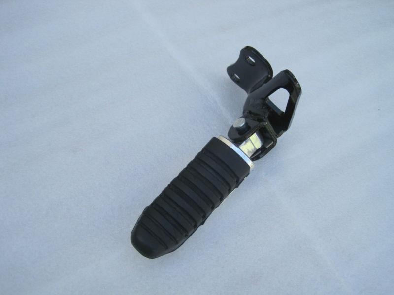 Boulevard vzr18 m109 m109r right passenger footpeg 2006 -2013