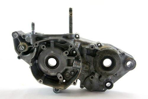 Left engine case 2000 suzuki rm250 rm 250 crank case 96-00 oem