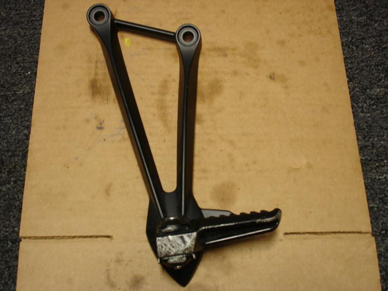 2012 kawasaki zx600rcf zx 600 zx6 zx 6r left rear passenger foot peg bracket oem