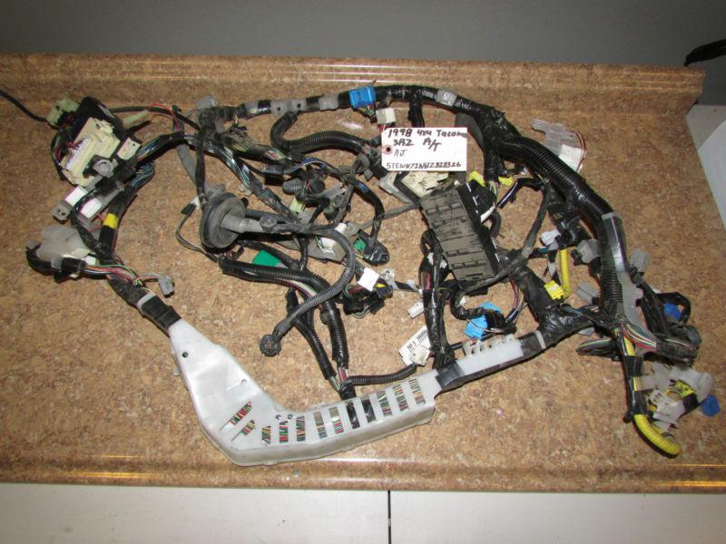 1998 toyota tacoma truck 4x4 2.7l 3rzfe body dash cab wire harness 82135-04520