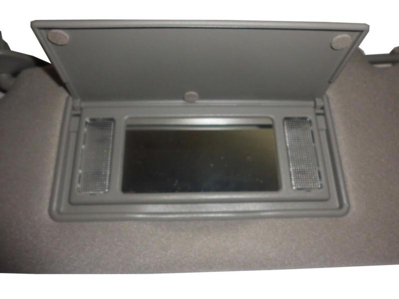 *oe* sunvisor (illuminated) nimbus grey left for the jaguar xj8 2004-2009