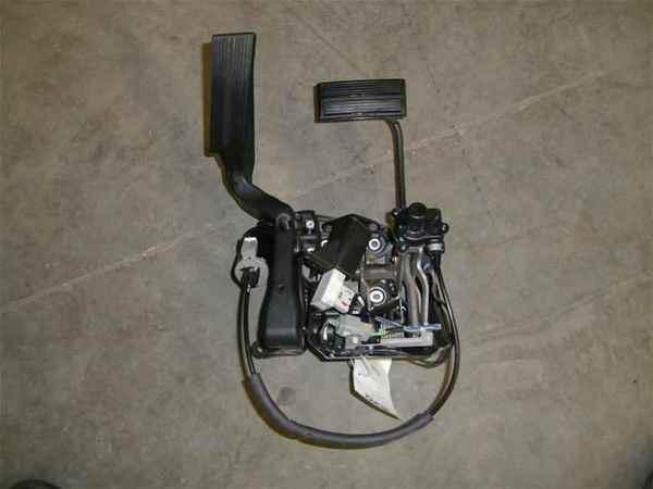 Chrysler town & country adjustable brake gas pedals oem