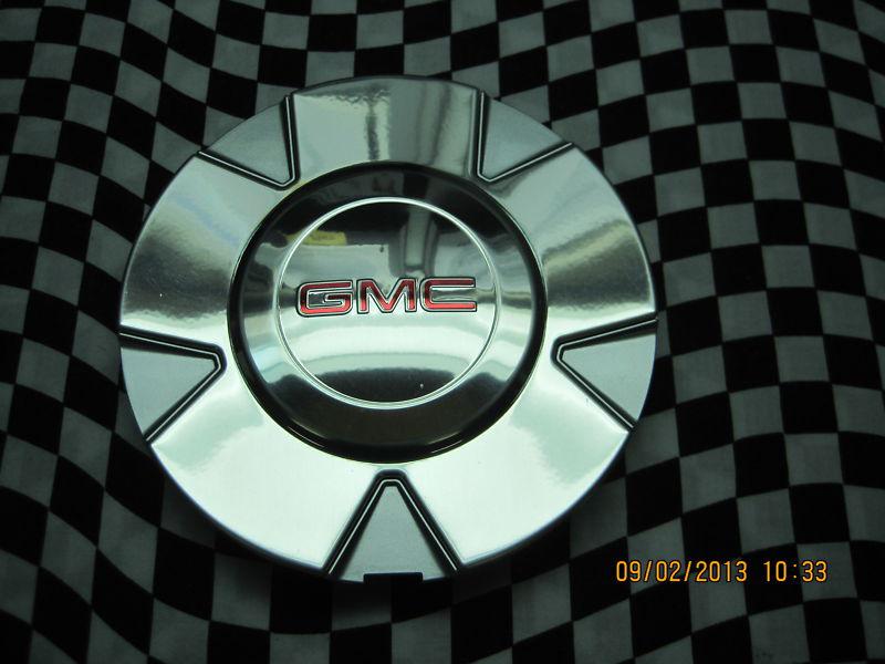 A chrome / silver gmc acadia center cap - 9596977 new