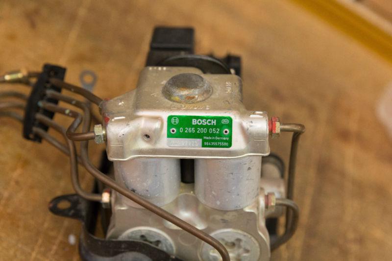 Porsche 964 abs pump (bosch)