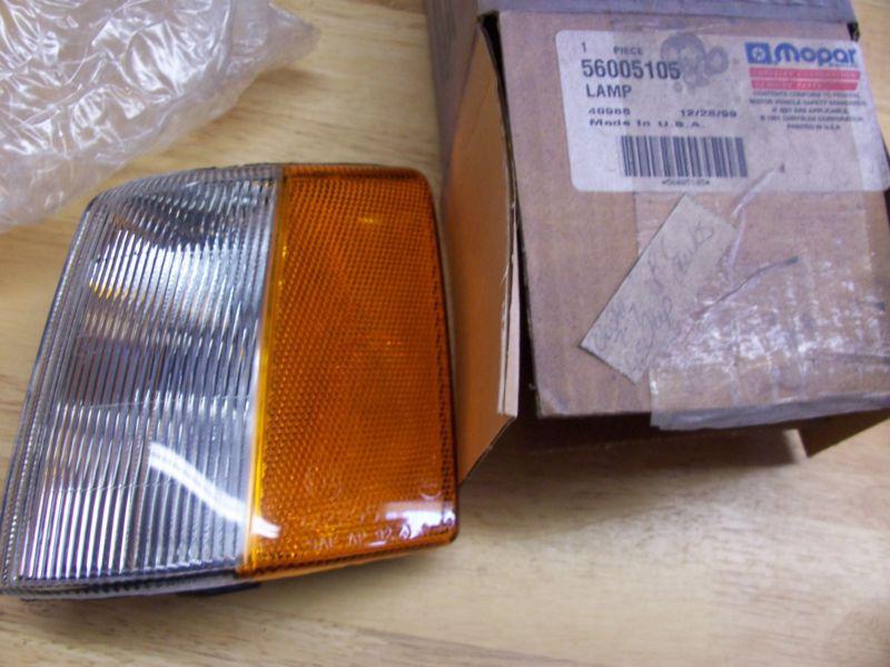 Nos factory mopar,  jeep gc, left turn signal, park lamp, oem, 93 94 95 96 97 98