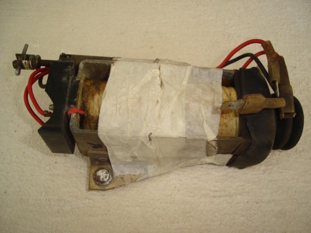 Rolls royce/bentley rear left door central locking solenoid.