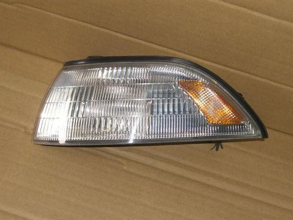 Toyota mark ii 1991 left clearance lamp [0011100]