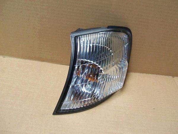 Nissan prairie liberty 1999 left clearance lamp [0011100]