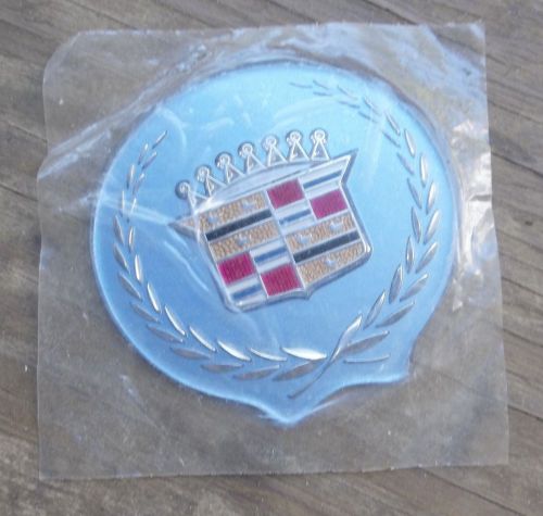 Nos 1994-1999 cadillac deville concours blue plastic trunk lock cover emblem