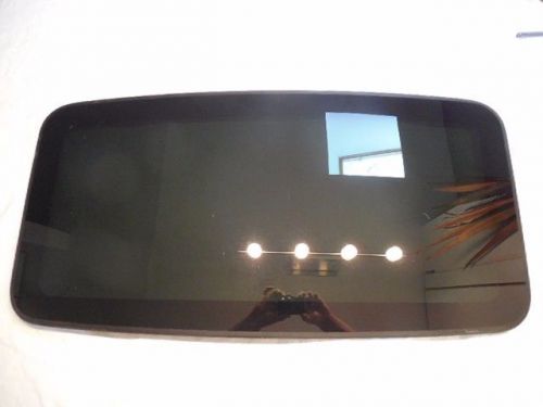 Volvo s60,v70,xc70,s80 oem glass sunroof 2001,2002 2003, 2004, 2005,2006, 2007