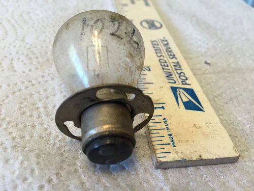 Ford; chrysler; gm; studebaker; old car light bulb,   pn 1026.   item:  0029