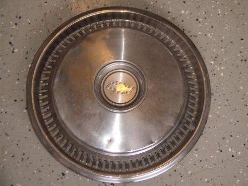 Vintage oem hubcap metal chevy bow-tie wheel cover original wheelcover