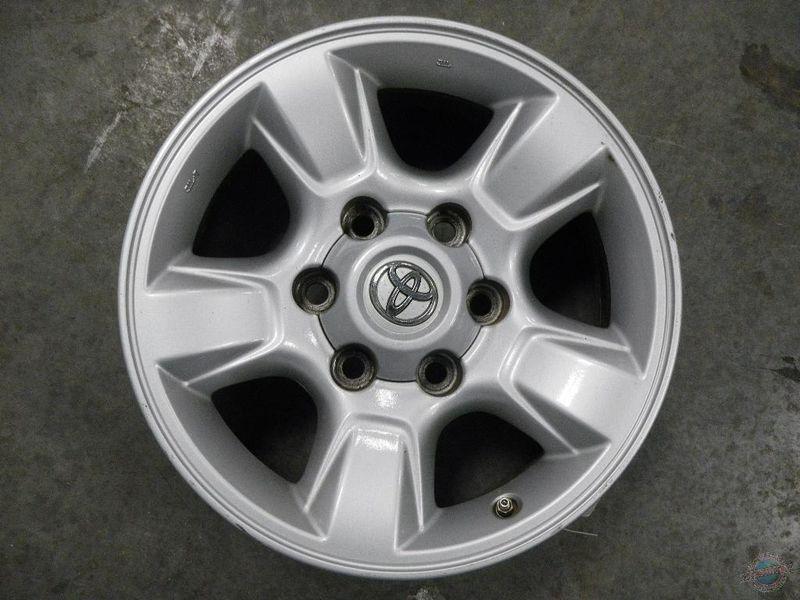 (1) wheel tundra 1016766 05 06 alloy 75 percent edge chew w-tpms