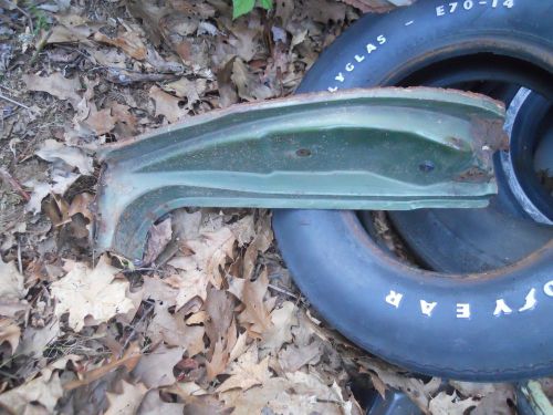 1970-72 plymouth duster right side door jamb used