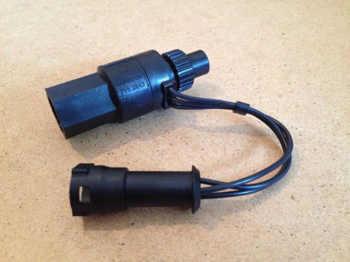 Vehicle speed sensor round 2112-3843010 lada niva geschwindigkeitssensor