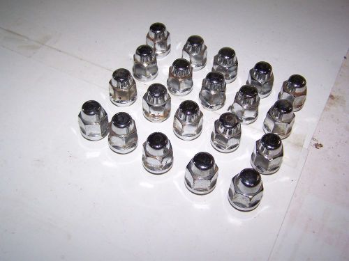 Set of 20 7/16-20 pitch chrome lug nuts