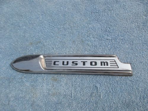 1950 ford custom  emblem spear  vintage 50 fender
