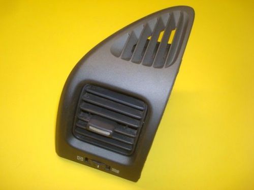 00 01 infiniti i30 dash lh driver air vent 2000 2001 oem e510-5131-500