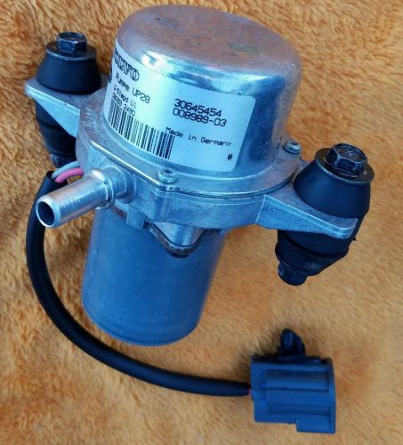 05-07 volvo s60r v70r secondary air  pump vacuum injector smog oem w/hoses &amp; ect