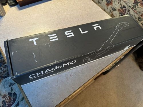 Tesla chademo charger adapter cable oem in original box