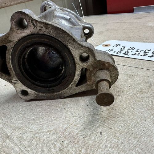 76-78 honda oem atc90 90k1 90k2 90k3 rear axle bearing carrier back hub