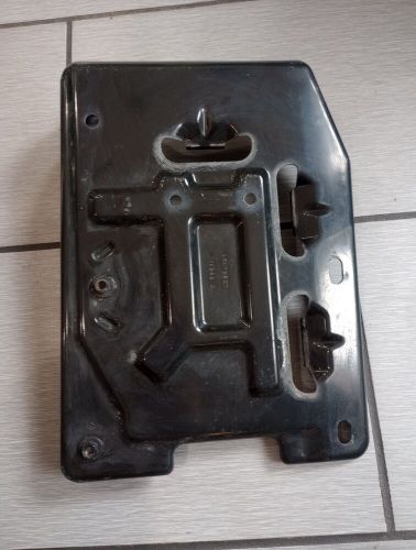 2007-2014 chevrolet silverado &amp; gmc sierra 1500 battery tray 15872637 oem z11