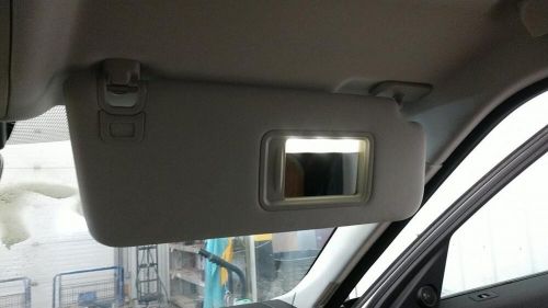 Oem sun visor for discovery 4dr gry right