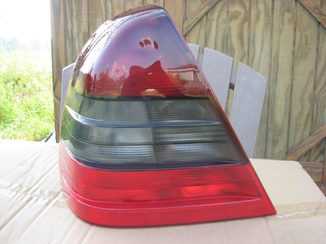 Mercedes w202 c-class c220 c230 c280 left side tail light lamp 2028203764