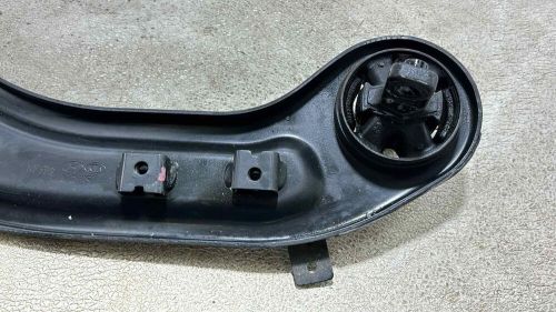 2019-2020 hyundai santa fe rear left driver side lower trailing control arm oem